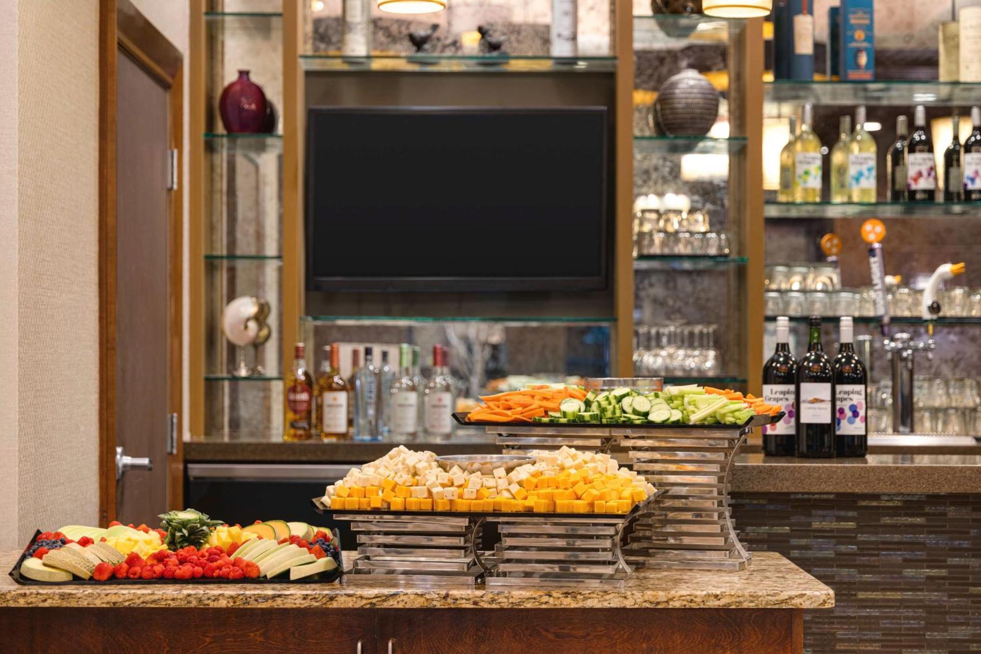 Embassy Suites Chattanooga Hamilton Place Ngoại thất bức ảnh
