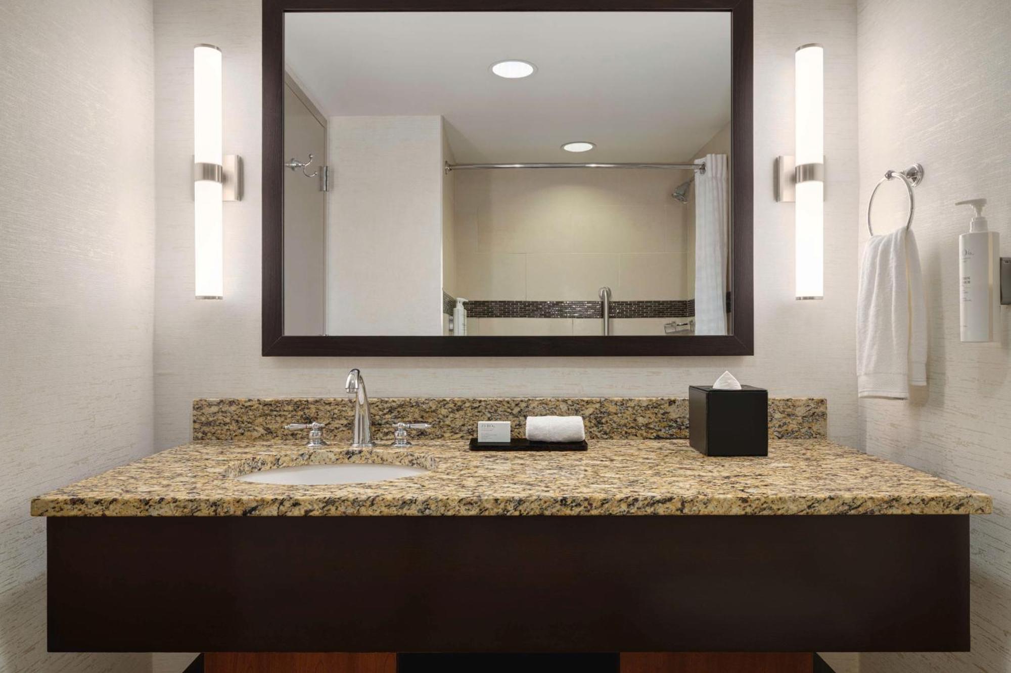 Embassy Suites Chattanooga Hamilton Place Ngoại thất bức ảnh