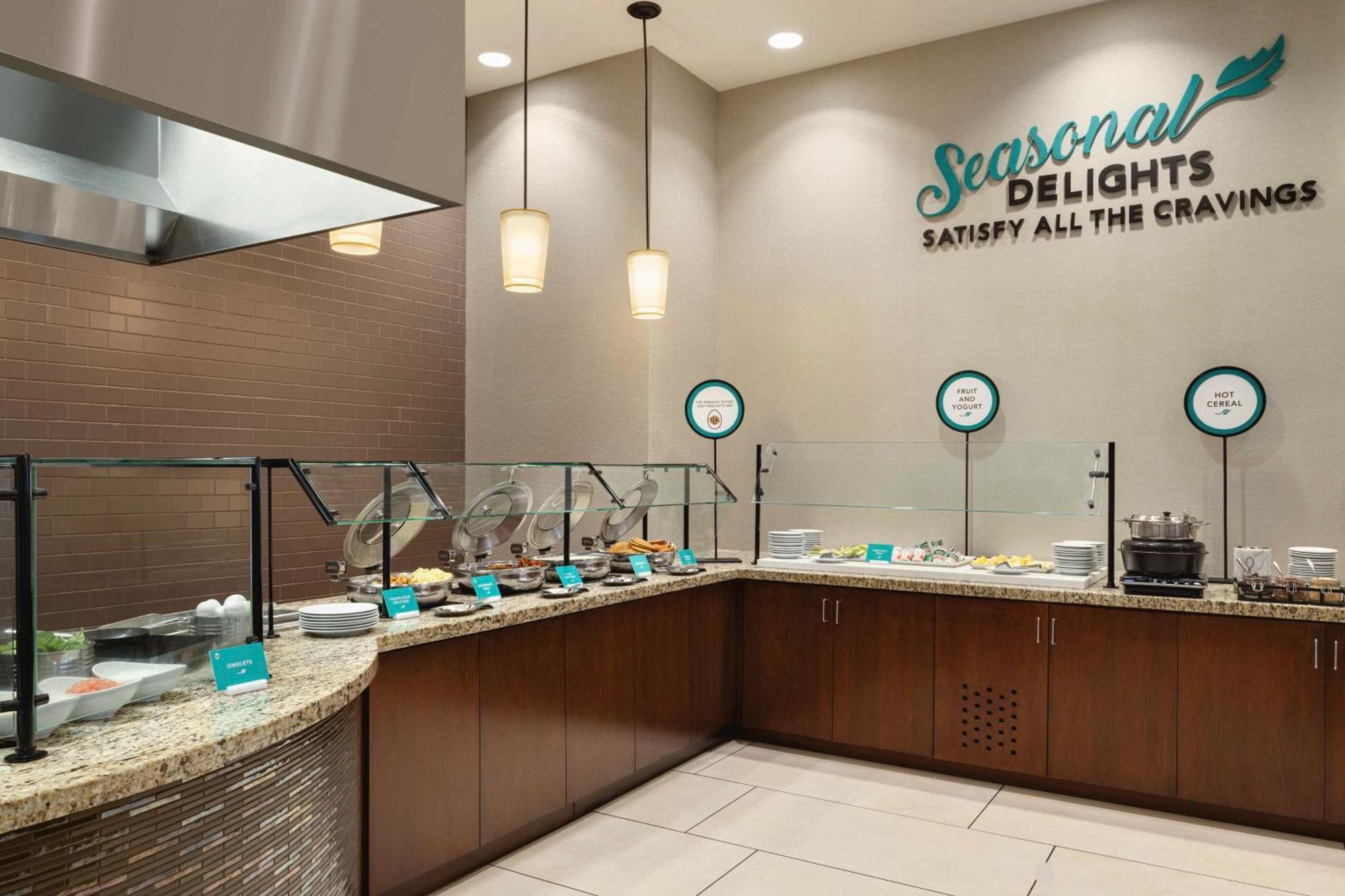 Embassy Suites Chattanooga Hamilton Place Ngoại thất bức ảnh
